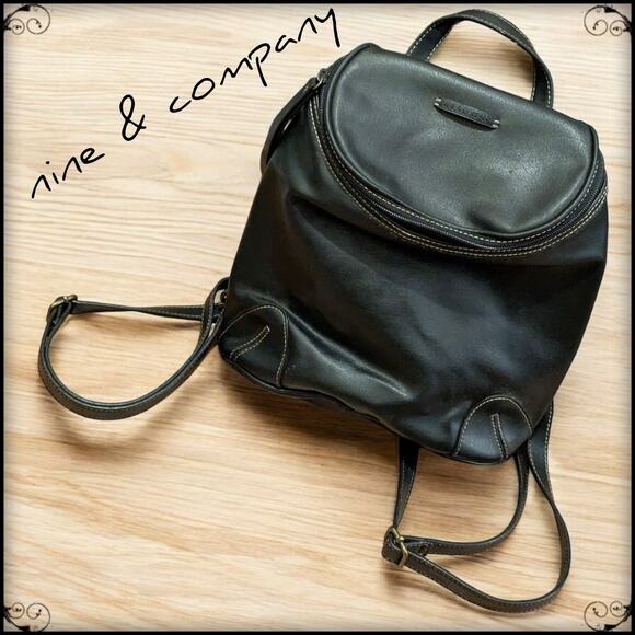 Vintage NINE & COMPANY Black Leather Backpack Minimalist Bag Purse Adjustable - Picture 1 of 7